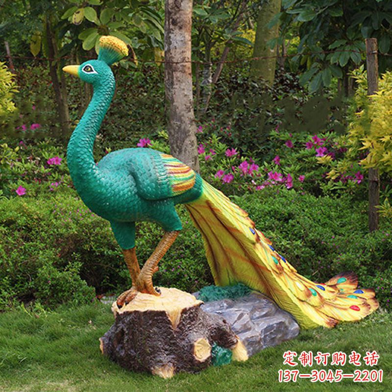 河北玻璃钢制作的孔雀雕塑