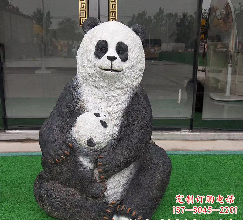 河北玻璃钢制熊猫雕塑——传承中华文化精髓