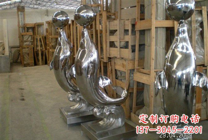 河北不锈钢海豚顶球雕塑