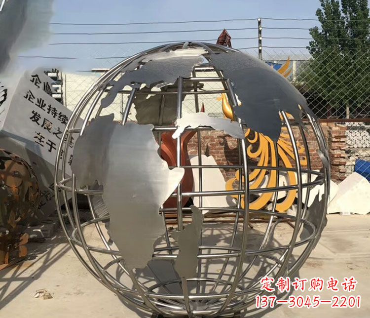 河北不锈钢镂空地球仪雕塑艺术技艺的精美体现