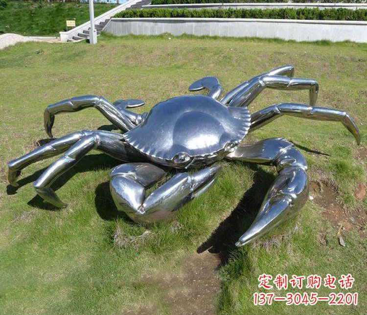 河北不锈钢螃蟹雕塑——给景观增添灵动之美