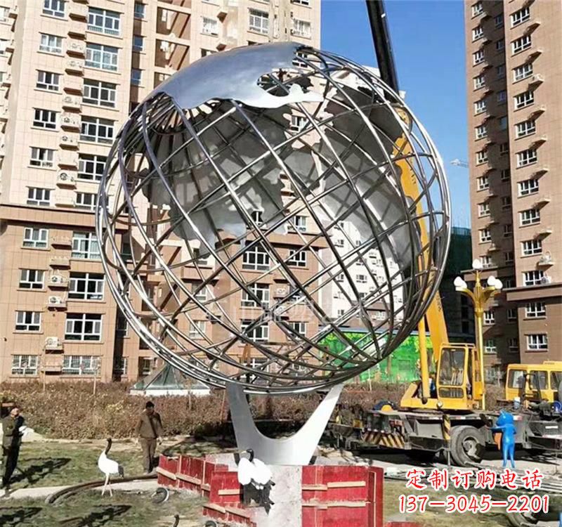 河北不锈钢地球仪雕塑以艺术表达地球的美