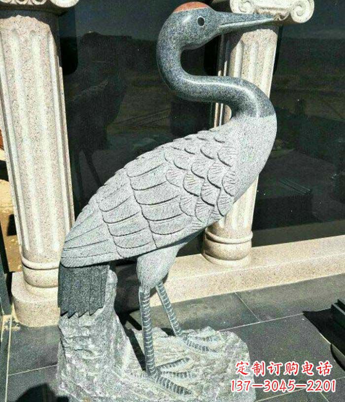河北传统工艺精雕丹顶鹤雕塑