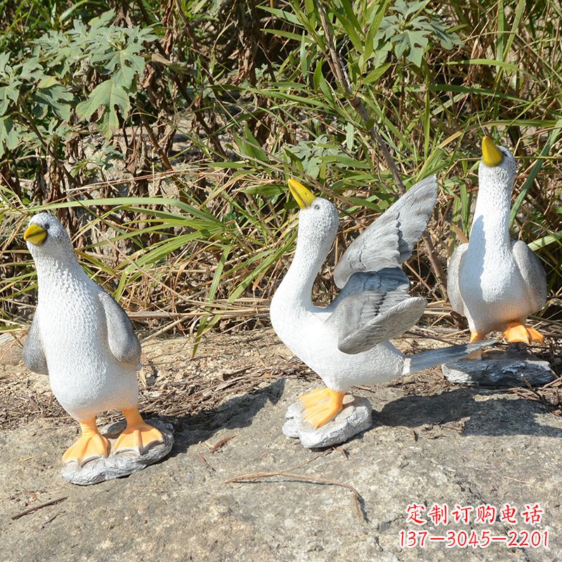 河北象征和平的和平鸽雕塑