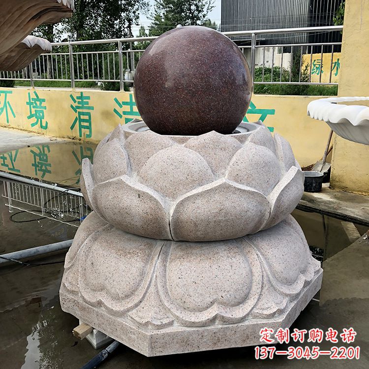 河北金色彩绘风水球雕塑