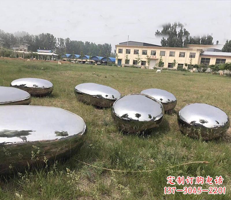 河北精美不锈钢水滴景观雕塑