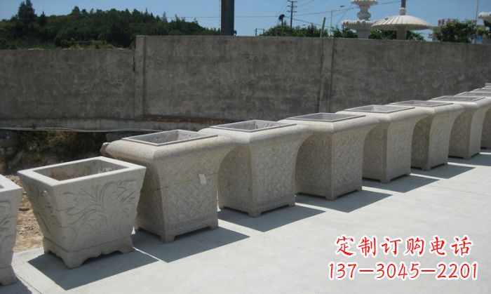 河北大理石花盆石雕 – 在公园展现精美自然风貌
