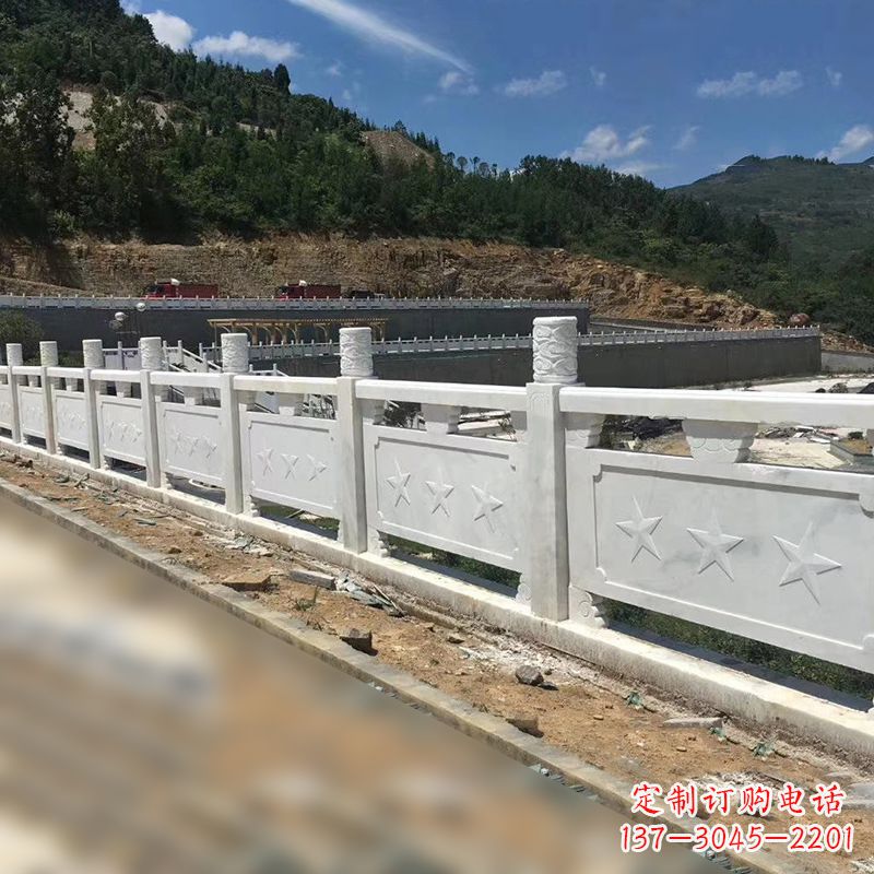 河北青石路桥栏板护栏雕塑：艺术精美，安全可靠