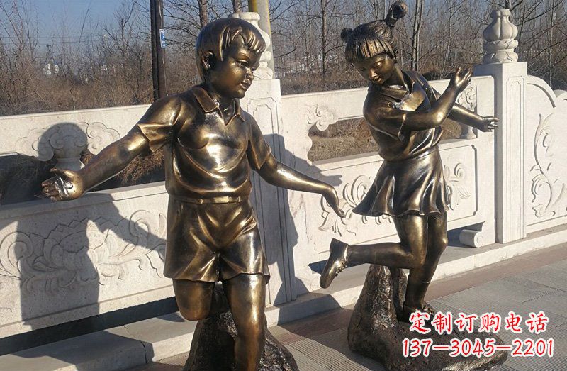河北踢毽子的儿童铜雕 (2)