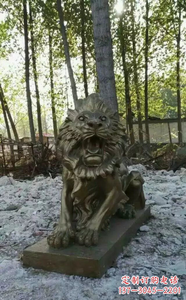 河北卧着的西洋狮子铜雕 (2)