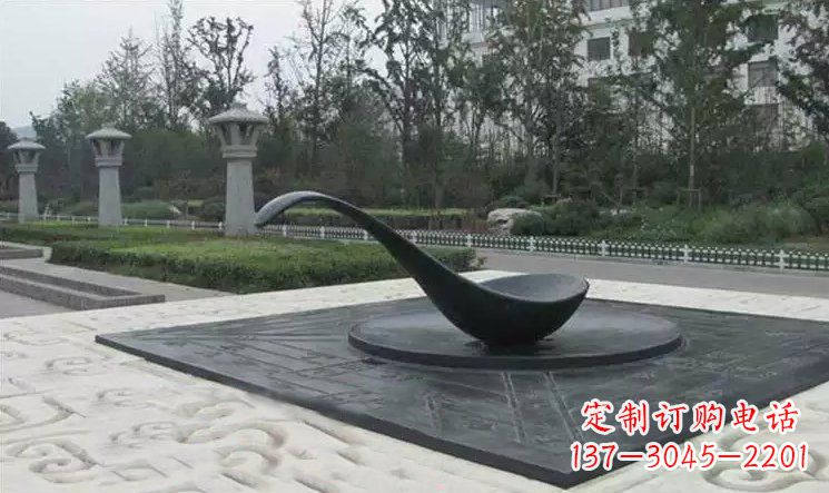 河北校园古代指南针司南铜雕